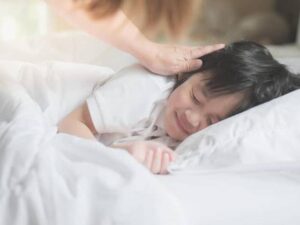 Vì sao trẻ nên ngủ sớm để tăng chiều cao?