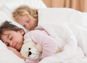 Trẻ mẫu giáo và trẻ lớn cần ngủ bao nhiêu?