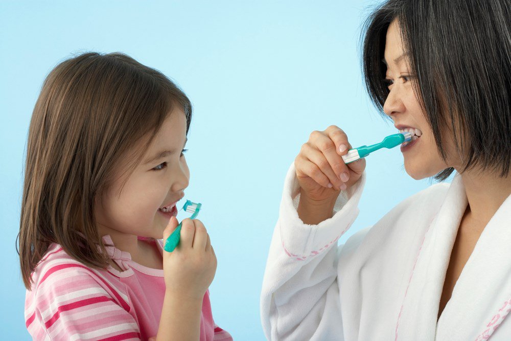 Chăm sóc răng miệng cho trẻ đúng cách