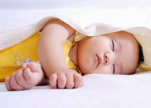 Vì sao nên cho trẻ ngủ riêng?