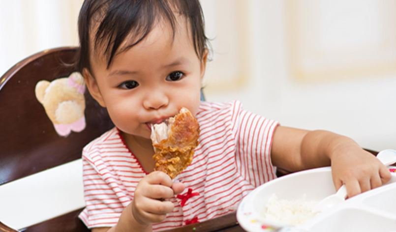 Trẻ em ăn nhiều thịt có tốt không?