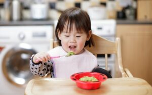 Dinh dưỡng giúp trẻ phát triển toàn diện