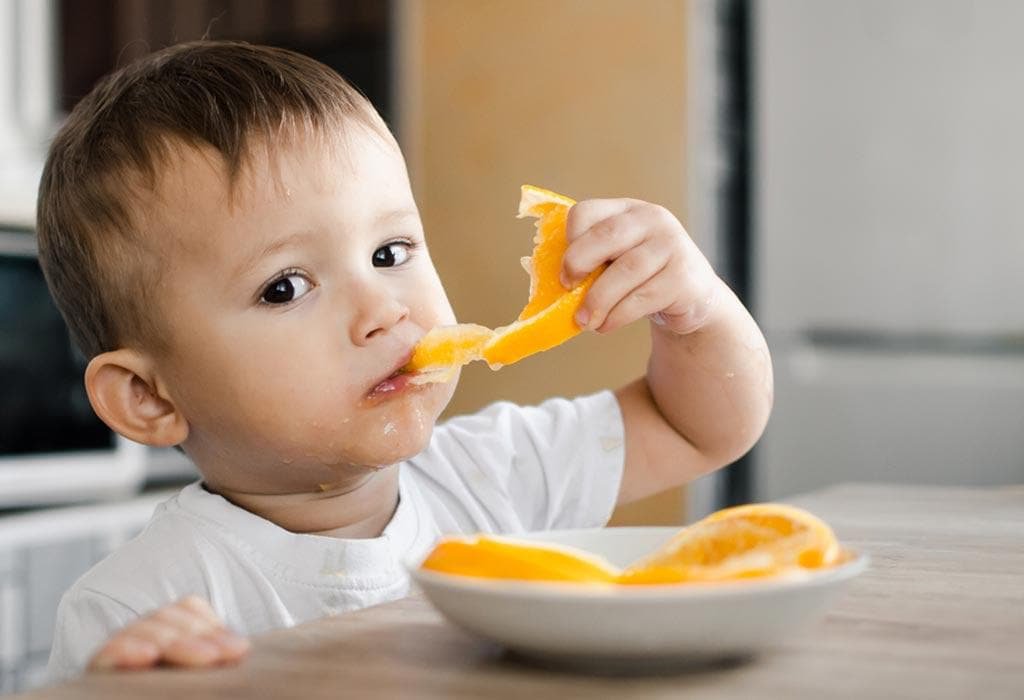 Nguyên nhân và dấu hiệu trẻ thiếu vitamin C