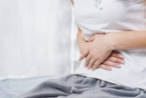 Thường xuyên đau quặn bụng cảnh báo bệnh gì?