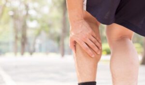 Đau mỏi chân là dấu hiệu của bệnh gì?
