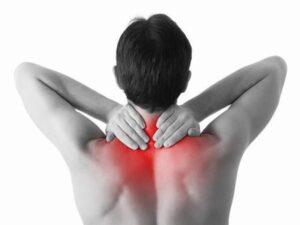 Thường xuyên đau nhức vùng gáy là biểu hiện của bệnh gì?