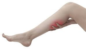 Đau nhức bắp chân về đêm là dấu hiệu bệnh gì?