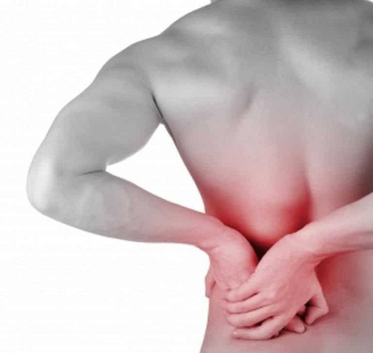 Nam giới đau thắt lưng trái nguyên nhân là gì?