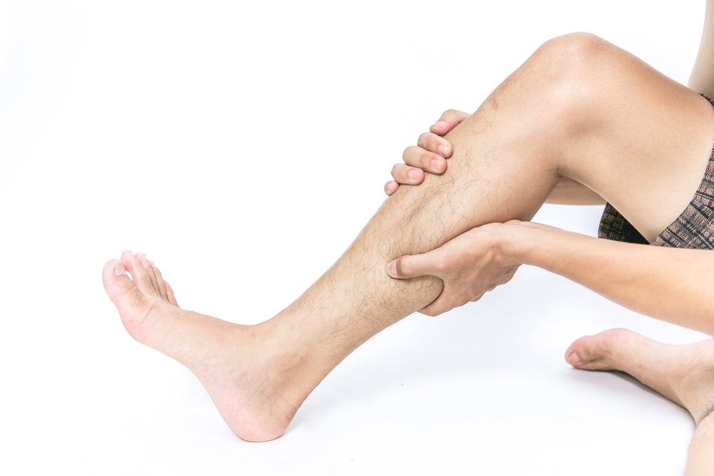 Bị teo cơ chân 1 bên là thuộc dạng teo cơ nào?