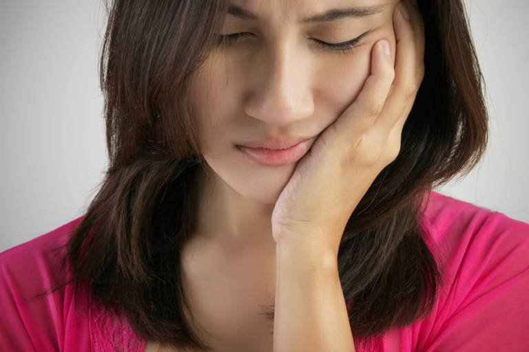 Gãy xương hàm mặt kéo dài không điều trị có nguy hiểm không?