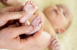 Các xét nghiệm sàng lọc sơ sinh nên thực hiện ngay sau khi sinh