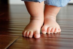 Làm sao để biết trẻ bị thừa cân?